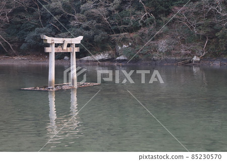 Watari multimedia shrine Watari multimedia shrine 85230570