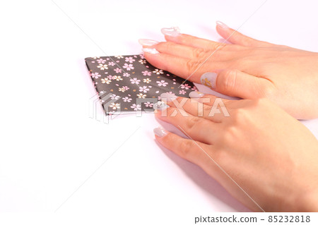 女手折疊摺紙 85232818