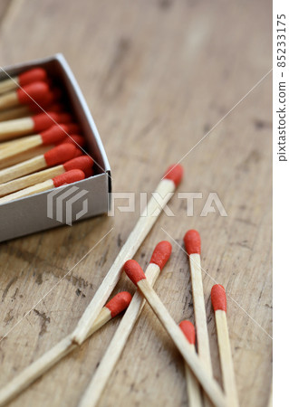 Box match Safety match 85233175