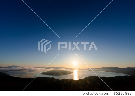 The dawn of Bihoro Pass, the rising sun 85233885