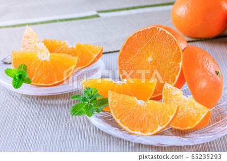 Ripe crimson Ripe crimson 85235293