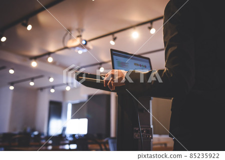 女講師研討會等 85235922