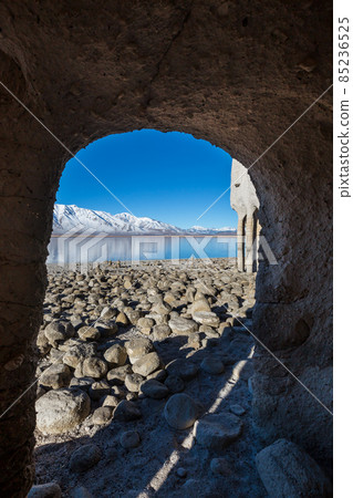 Crowley columns 85236525