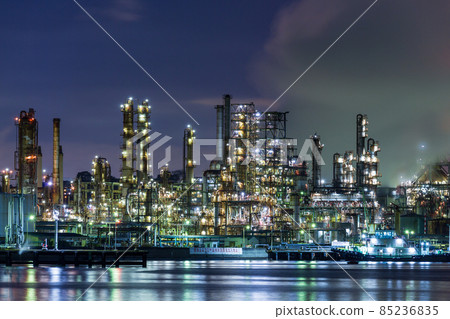 Factory night view from Shinisogo, Isogo-ku, Yokohama Factory night view from Shinisogo, Isogo-ku, Yokohama 85236835