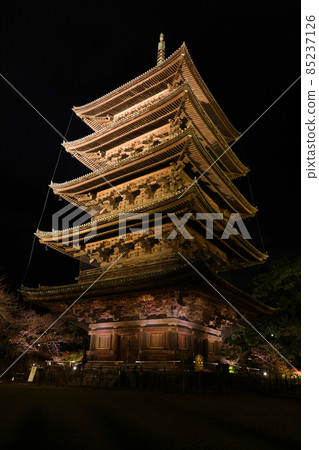Toji Temple at Night Five-storied Pagoda Toji Temple at Night Five-storied Pagoda 85237126