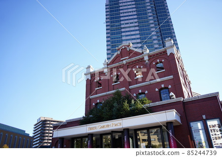 東京、澀谷、惠比壽花園廣場，聖誕節前展示百家樂吊燈 85244739