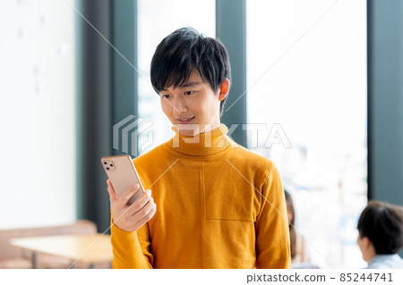 大學生 85244741