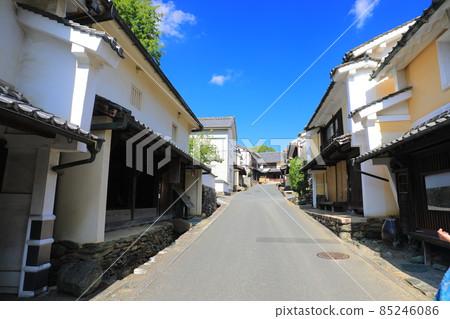 [Ehime Prefecture] Uchiko townscape under fine weather (important traditional buildings) 85246086