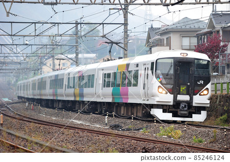 中央本線鹽津上野原JR東E257系列0系列M-104編隊（松本）梓海治 85246124