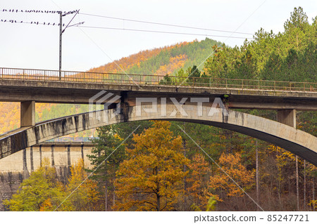 Concrete Arch Bridge 85247721