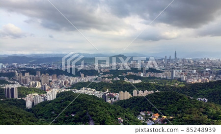 台北市內湖一區碧山岩開丈陵 台北市內湖一區碧山岩開丈陵 85248939