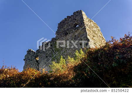 ruins of the antique castle Gedelme Kalesi in the Taurus mountains, Turkey ruins of the antique castle Gedelme Kalesi in the Taurus mountains, Turkey 85250422