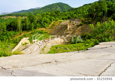 Road mudslide erosion Road mudslide erosion 85250948