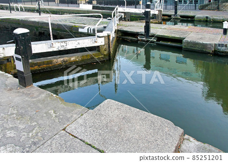 Canal lock Canal lock 85251201