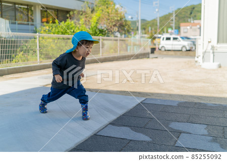 Unpleasant children, boys Unpleasant children, boys 85255092