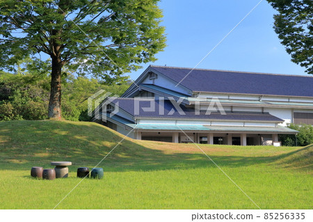 被大自然包圍的建築物(愛知縣瀨戶市愛知縣陶瓷博物館南館) 被大自然包圍的建築物(愛知縣瀨戶市愛知縣陶瓷博物館南館) 85256335