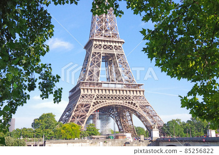 巴黎的埃菲爾鐵塔 85256822