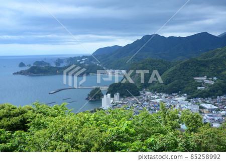 Matsuzaki Town, Izu during the rainy season Matsuzaki Town, Izu during the rainy season 85258992