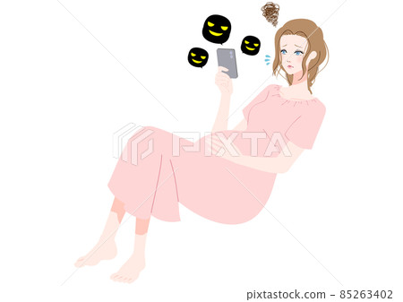 Pregnant women using smartphones Pregnant women using smartphones 85263402
