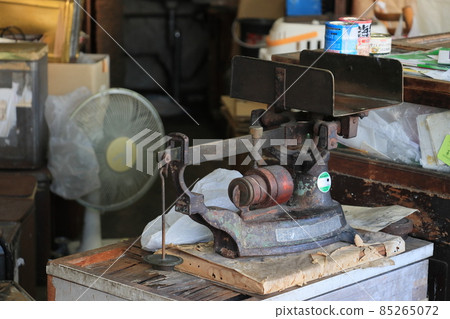 重量式平台秤古董復古秤 重量式平台秤古董復古秤 85265072