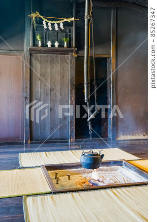 Fire and smoke in the hearth (Setagaya Ward Jidayubori Park) 85267347