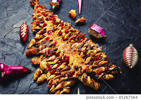 Festive Christmas cake or pie Festive Christmas cake or pie 85267364