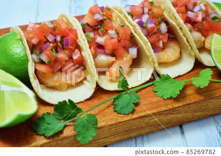 Delicious Mexican tacos 85269782