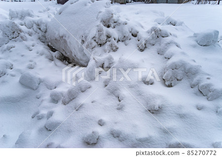 一塊已被清除的雪（雪/冬季圖像） 85270772