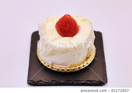 Fluffy rare cheese cake, please use as a gift material for various events 85272687