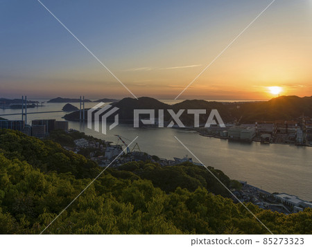 Sunset and sunset sky seen from Nagasaki Nabekanzan Park / Nagasaki, Japan 85273323