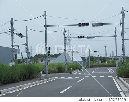 A city where countless traffic lights have disappeared 85273629