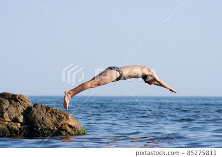 Jump 85275811