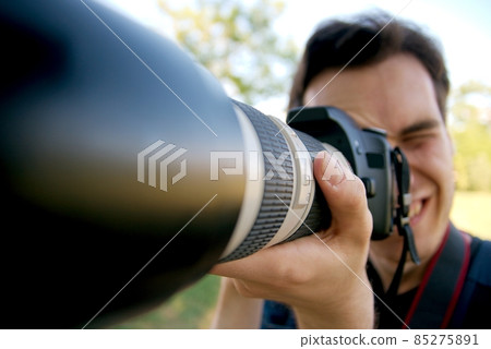 Photographer Photographer 85275891