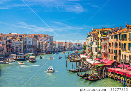 Venice cityscape with Grand Canal waterway 85277853