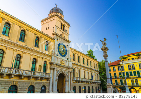 Padua historical city centre 85278143