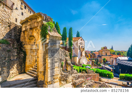 Verona city historical centre 85278156