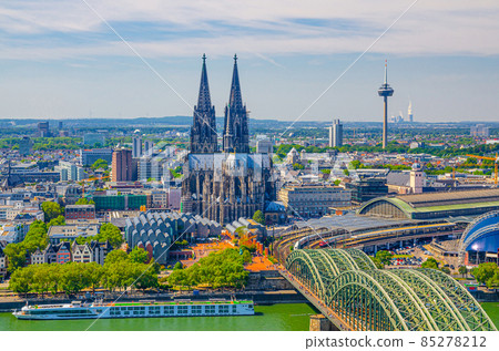 Cologne cityscape of historical city centre with Cologne Cathedral 85278212