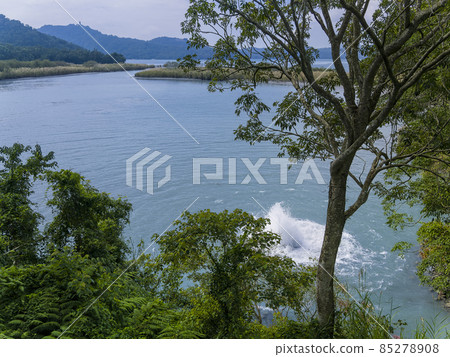 Taiwan [Sun Moon Lake] Landscape from the Dazhuhu Trail / Sun Moon Lake, Taiwan 85278908