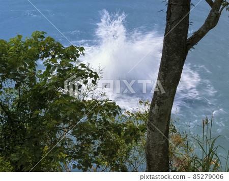 湖水噴湧而出(日月潭日月泉) 湖水噴湧而出(日月潭日月泉) 85279006