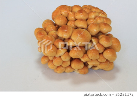 Fresh nameko 85281172