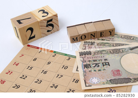 現金,現金,錢,日曆,發薪日,工資,收入,日元,日元,紙幣,日程表,日曆,日曆 現金,現金,錢,日曆,發薪日,工資,收入,日元,日元,紙幣,日程表,日曆,日曆 85282930