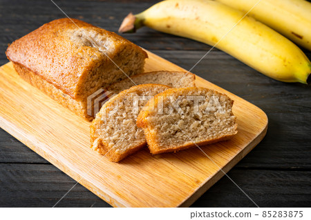 Homemade banana bread sliced 85283875