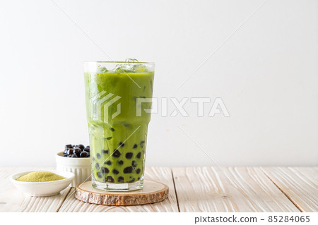green tea latte with bubble 85284065