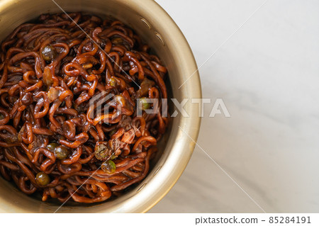 Korean black spaghetti or instant noodle with roasted chajung sauce 85284191