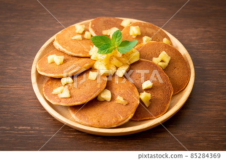 apple pancake or apple crepe apple pancake or apple crepe 85284369
