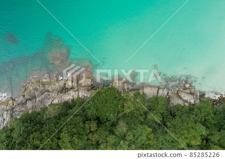 Aerial view Top down seashore wave crashing on seashore Beautiful turquoise sea surface in sunny day Good weather day summer background Amazing seascape top view 85285226