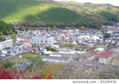 Autumn Miyoshi cityscape seen from Ozekiyama Park Autumn Miyoshi cityscape seen from Ozekiyama Park 85286426