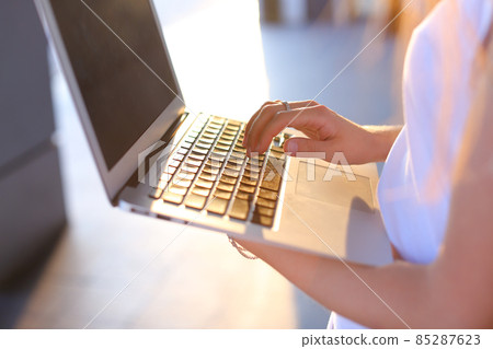 Hand business woman press touchpad keyboard laptop Hand business woman press touchpad keyboard laptop 85287623