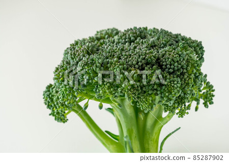Nourishing broccoli 85287902