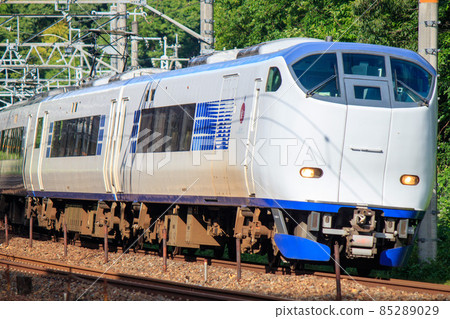 Haruka 281 series Kanku Limited Express running on the JR Kyoto Line Haruka 281 series Kanku Limited Express running on the JR Kyoto Line 85289029